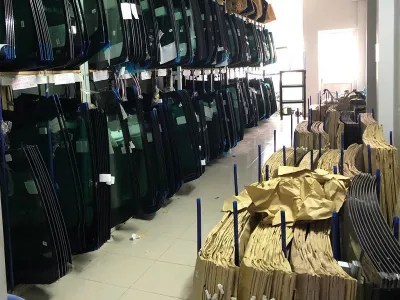 Kính Chắn Gió Xe KIA Forte